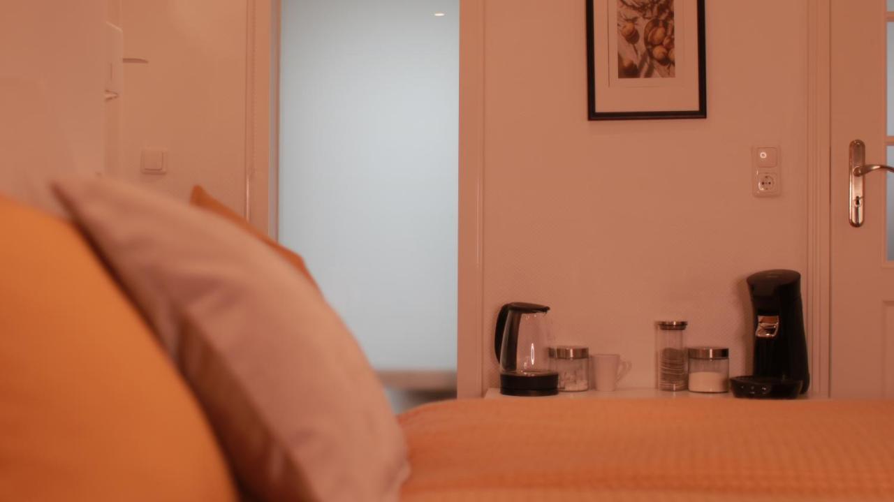 Villa Herkules - privates zwei Zimmer Apartment am Waldrand mit 2x Smart TV und kostenlosen Parkplätzen Kassel Exteriör bild